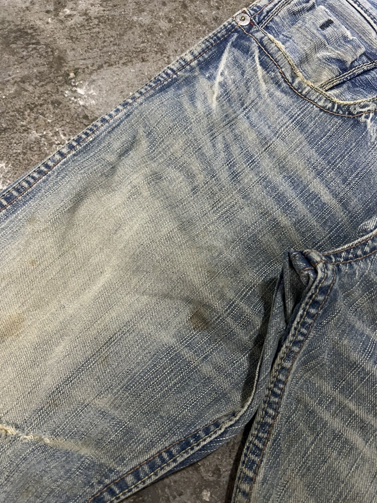 If Six Was Nine LIBERTO DISTRESSED FADED JEAN Size US 32 / EU 48 - 8 Thumbnail