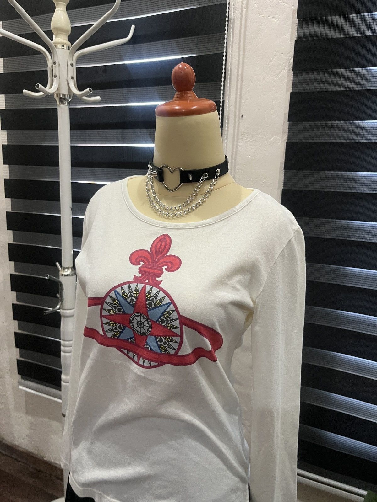 Vivienne Westwood Viviene Westwood Icinic Orb Long Sleeve Tshirt Size M / US 6-8 / IT 42-44 - 7 Thumbnail