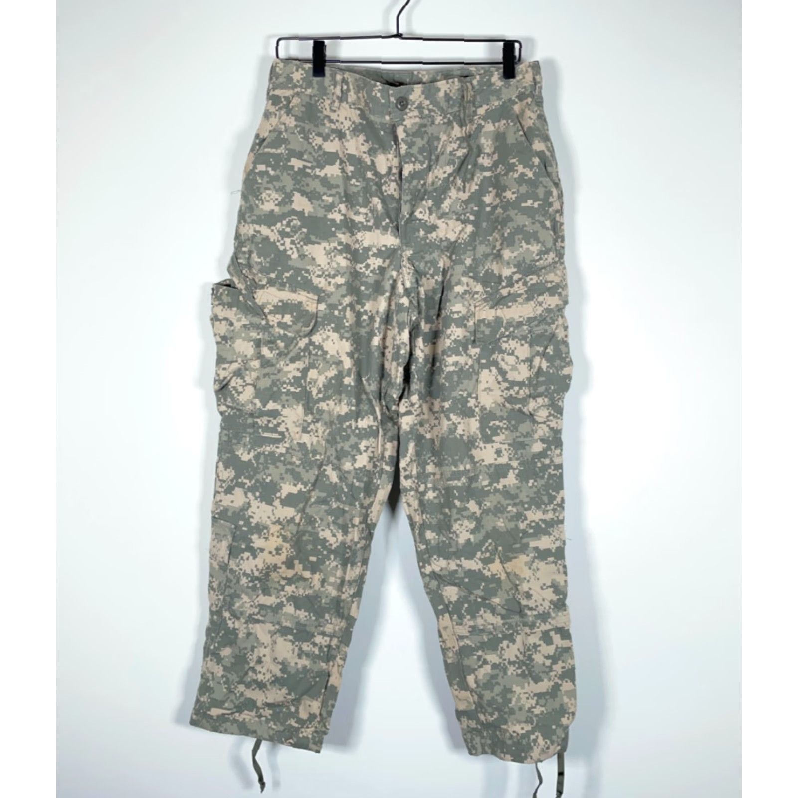 Vintage US Army Camo Cargo Pants Men's 32 x 29 (Medium Short) Digital Camouflage Combat Size US 32 / EU 48 - 2 Thumbnail