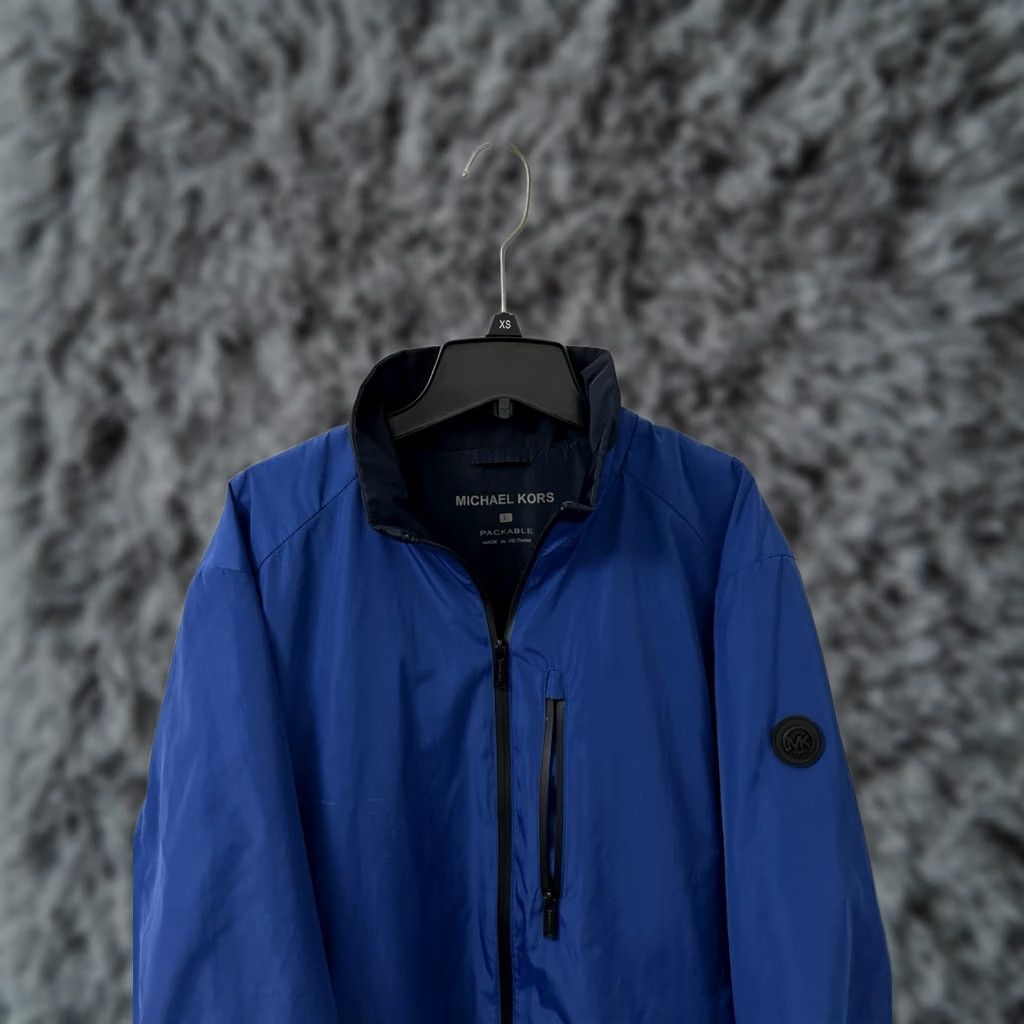 Michael Kors Michael Kors Jacket Mens L Blue Full Zip Packable Windbreaker Logo L/S Size US L / EU 52-54 / 3 - 1 Thumbnail