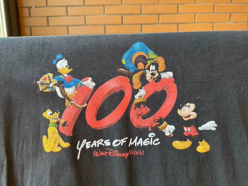 Vintage VintageTee Disney 100 2505-Nextarrow Size US L / EU 52-54 / 3 - 4 Thumbnail