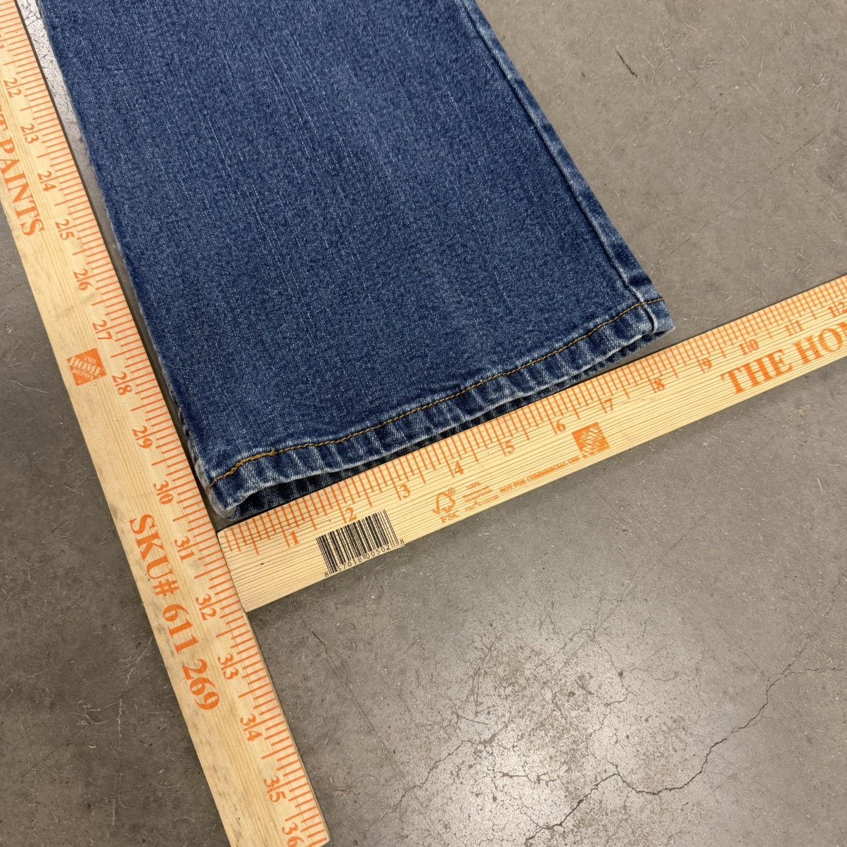 Levi's Vintage Clothing Levi’s Relaxed Bootcut Stretch Blue Denim Y2K Size 34" / US 12 / IT 48 - 4 Thumbnail