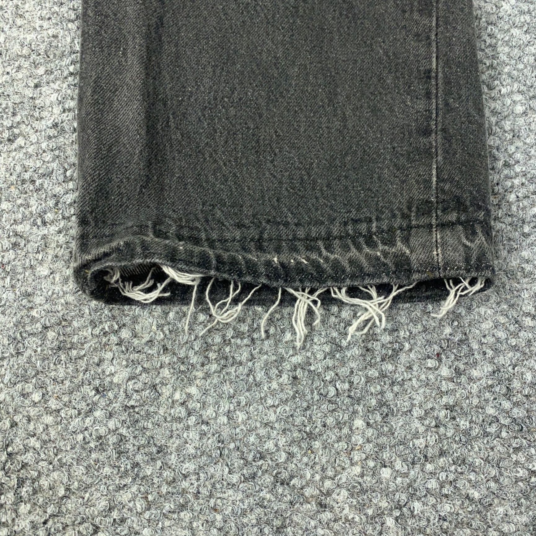 Levi's VINTAGE Levi's 501 Jeans Mens 38x30 Straight Distressed Cotton Denim Gray 90s Size US 38 / EU 54 - 4 Thumbnail