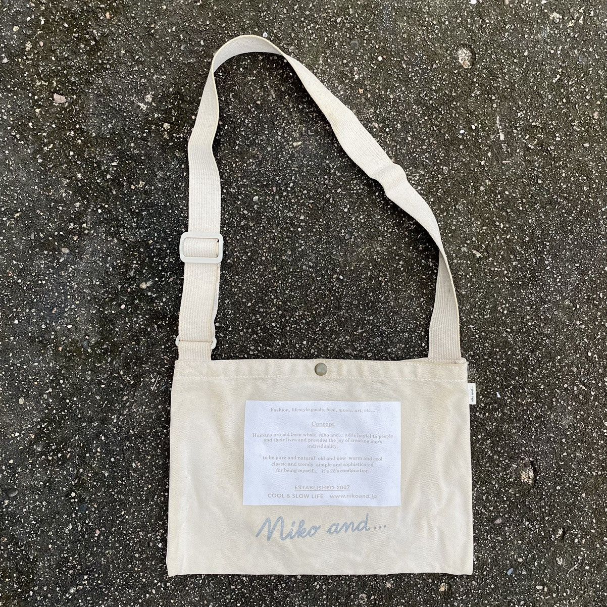 Canvas × Japanese Brand Street Styke Niko and... Canvas Sacoche/Crossbody Size ONE SIZE - 2 Thumbnail