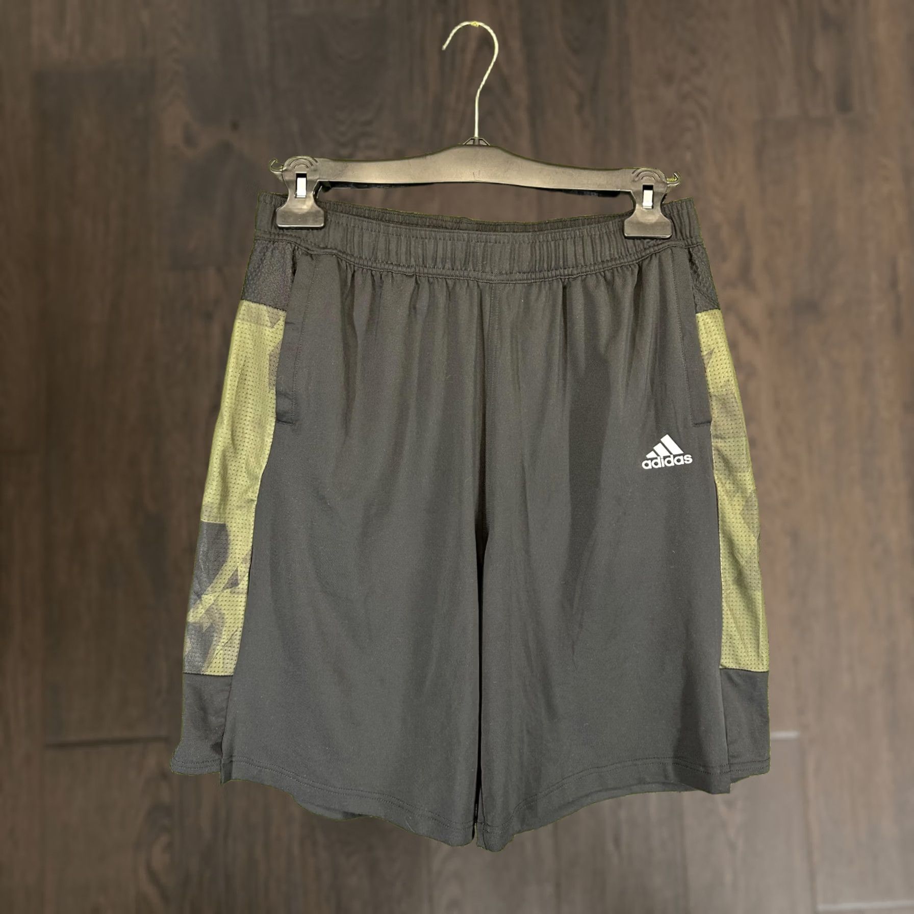 Adidas ADIDAS MEN SPORT TRAINING SHORTS M MEDIUM BLACK S18215 Size US 31 - 1 Thumbnail