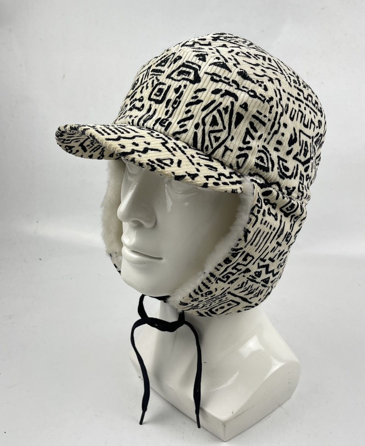 Japanese Brand rare design winter hat trapper hat tc41 Size ONE SIZE - 1 Thumbnail