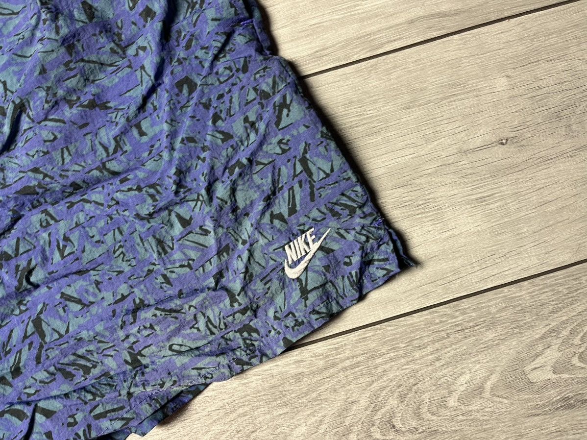 Nike Vintage Nike shorts printed size XLarge Size US 36 / EU 52 - 2 Thumbnail
