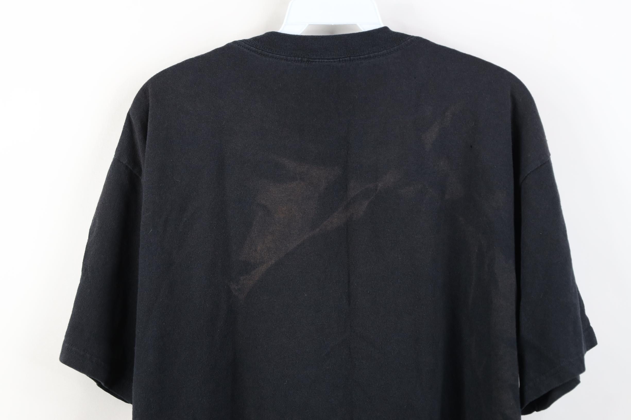 Vintage Vintage Y2K Sun Crew 2010 Tour The Moody Blues Band T-Shirt Size US XL / EU 56 / 4 - 14 Thumbnail
