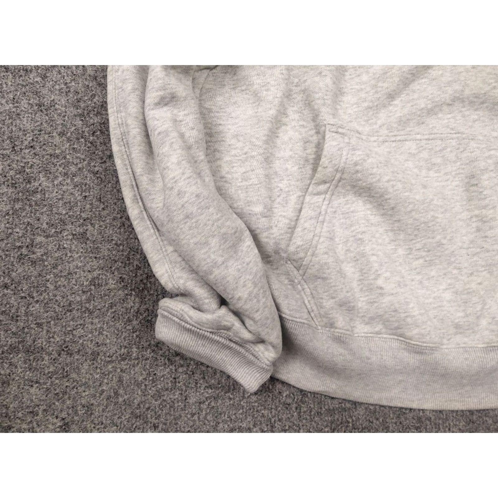Abercrombie & Fitch Abercrombie & Fitch Logo oversized soft fleece Gray Hoodie Main Selling Point Logo Hooded Pullover Mens L Gray 90s Classic Vintage Style Size US L / EU 52-54 / 3 - 7 Thumbnail