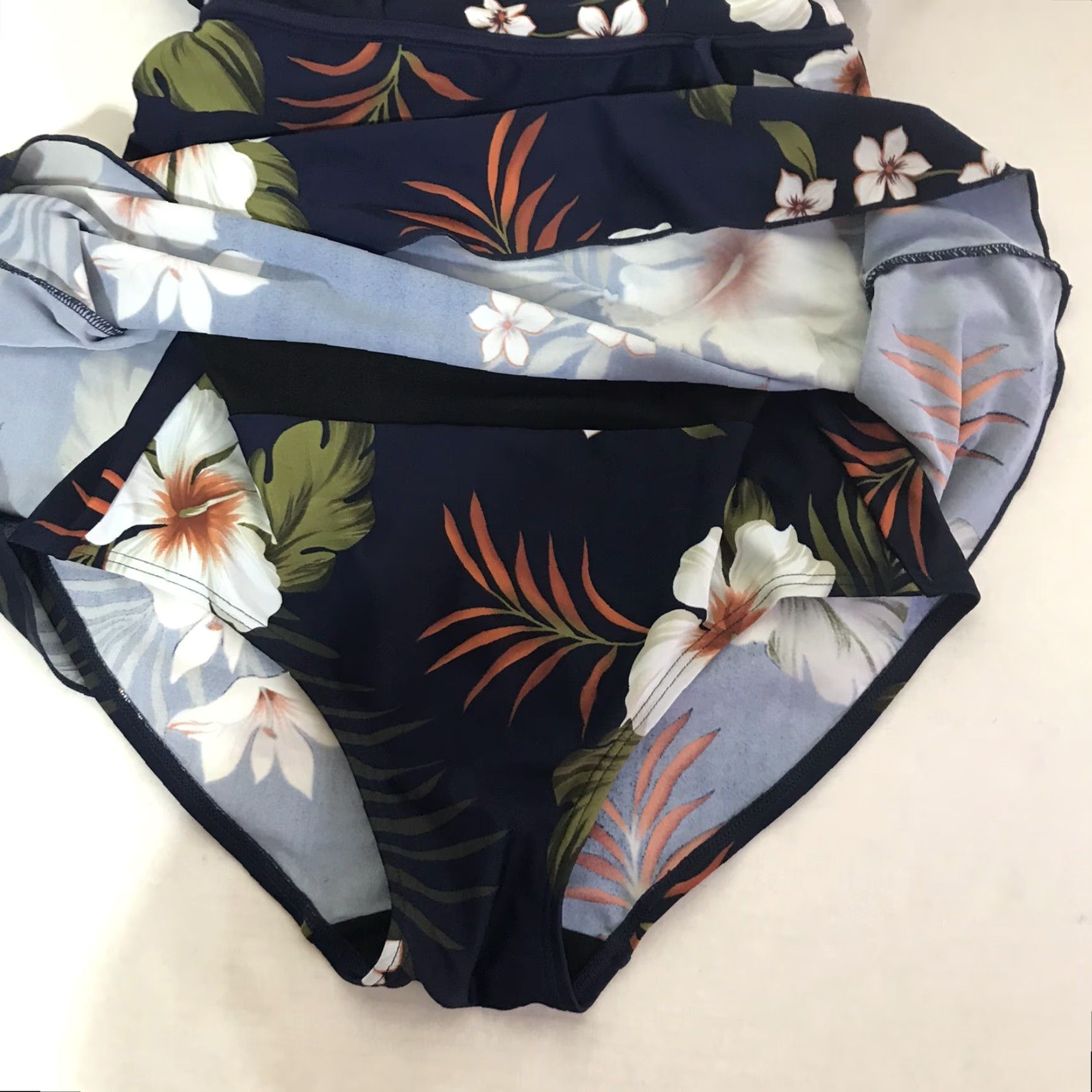 Vintage Indigo Bay Women's Navy Tropical Floral Swimdress Size 8 Tank Swim Skirt Ruffle Spaghetti Strap Size M / US 6-8 / IT 42-44 - 8 Thumbnail