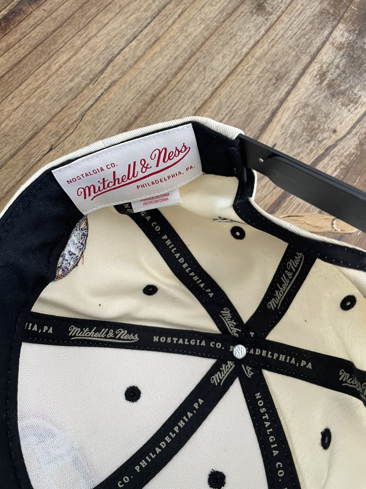 Mitchell & Ness 98 nba finals snapback Size ONE SIZE - 7 Thumbnail