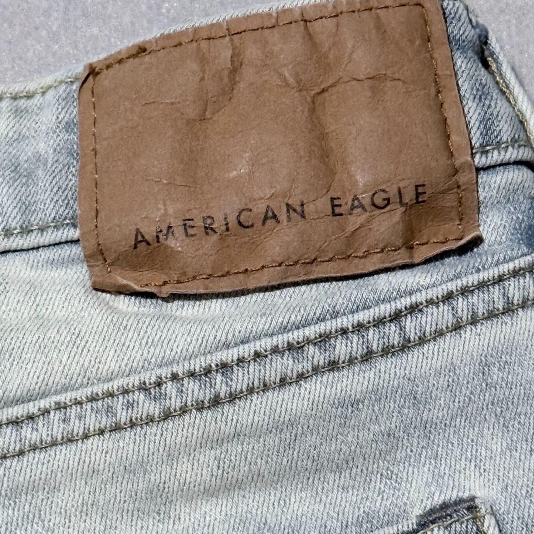 American Eagle Outfitters American Eagle Jeans Men's Light Wash Denim Stretch Classic Straight - 33X34 Size US 33 - 6 Thumbnail