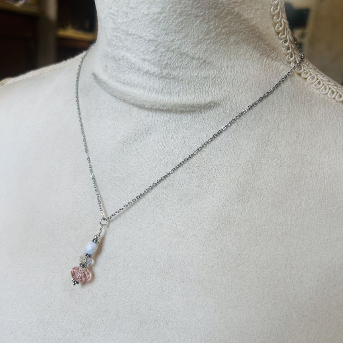 Handmade Handcrafted milk glass aurora borealis crystal necklace set Size ONE SIZE - 5 Thumbnail