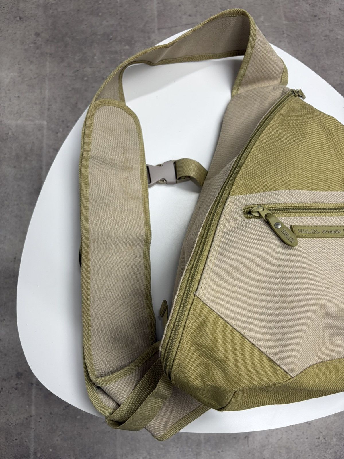 Nike Vintage Tactical Sling Bag Y2K Utility Crossbody Messenger Size ONE SIZE - 5 Thumbnail