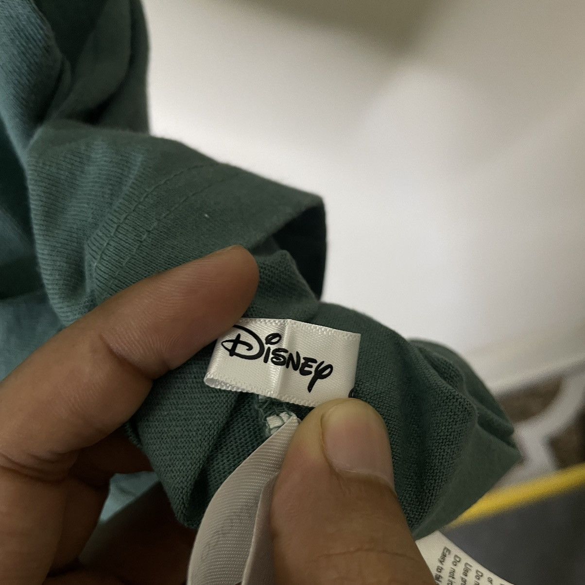 Disney × Vintage Vintage Y2K Local Motion Surf x Disney Mickey Mouse T Shirt Size US M / EU 48-50 / 2 - 6 Thumbnail