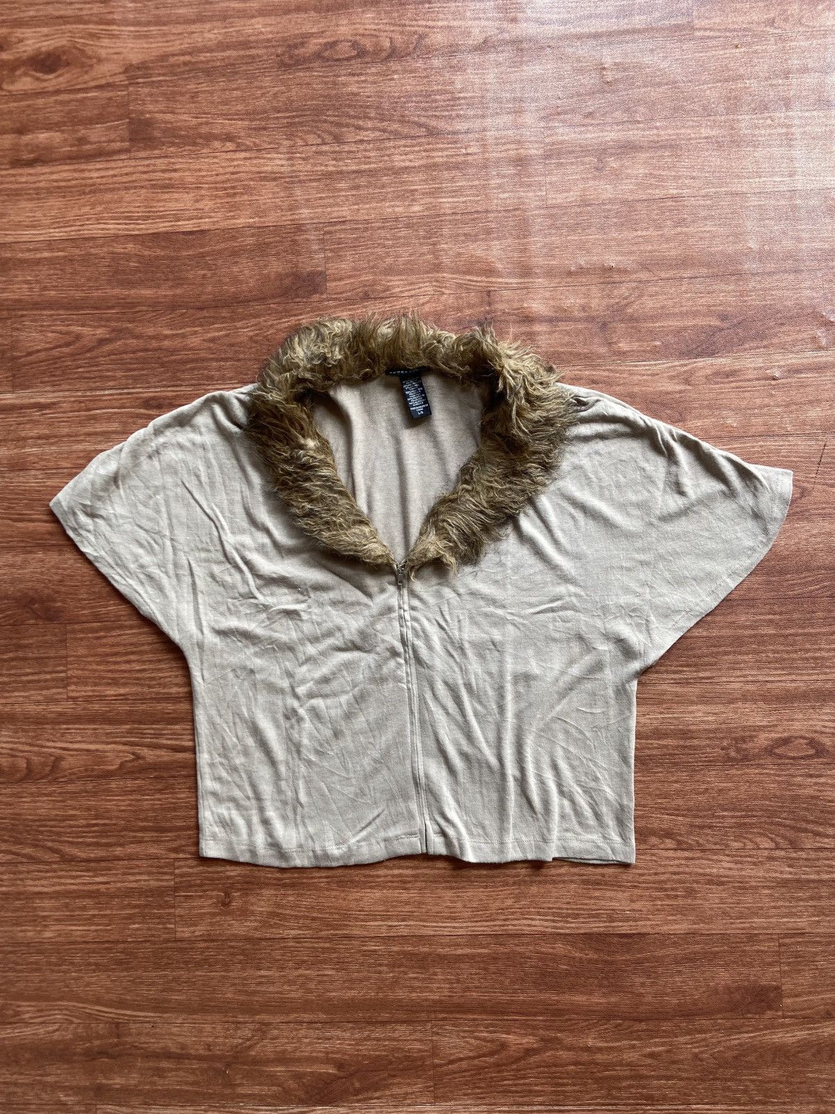Le Grande Bleu (L.G.B.) Aposthrophe Fur Tshirt Style Size US L / EU 52-54 / 3 - 1 Thumbnail