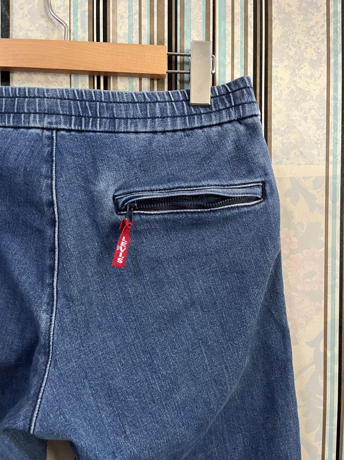 Levi's 2000s Levis skinny side tape logos H3 Grailed