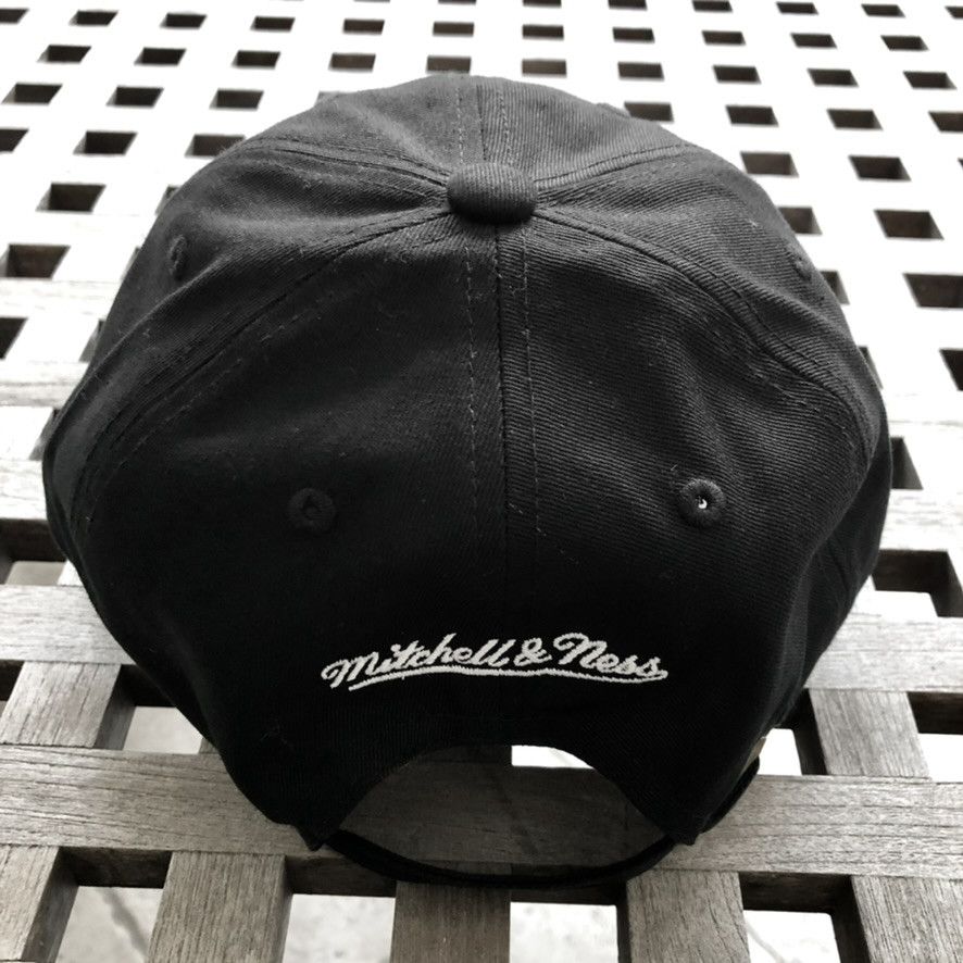 Mitchell & Ness Atlanta Braves MLB Cooperstown Monochrome Adjustable Hat Size ONE SIZE - 3 Thumbnail