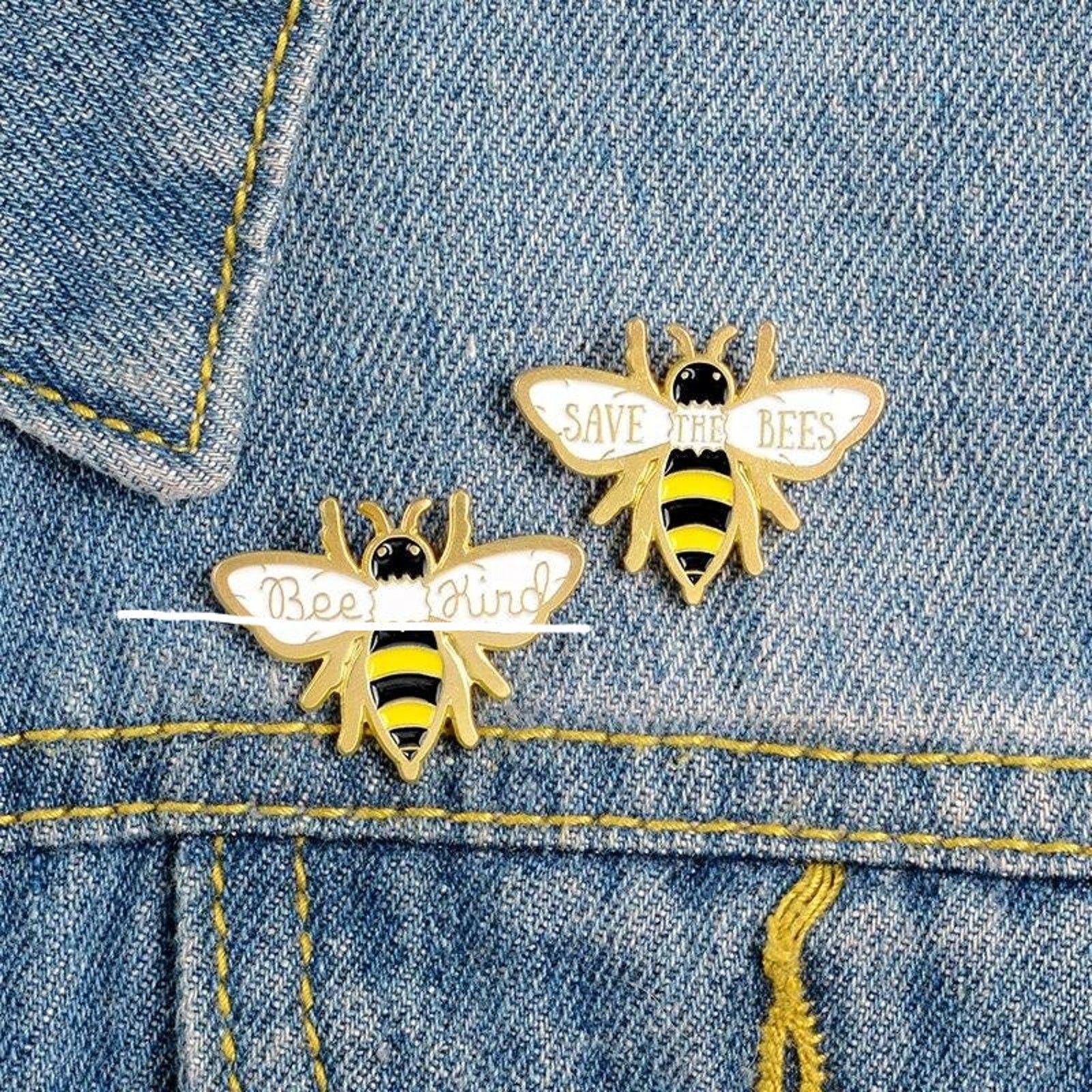 & Other Stories Save The Bees Enamel Pins 437 Size ONE SIZE - 2 Thumbnail