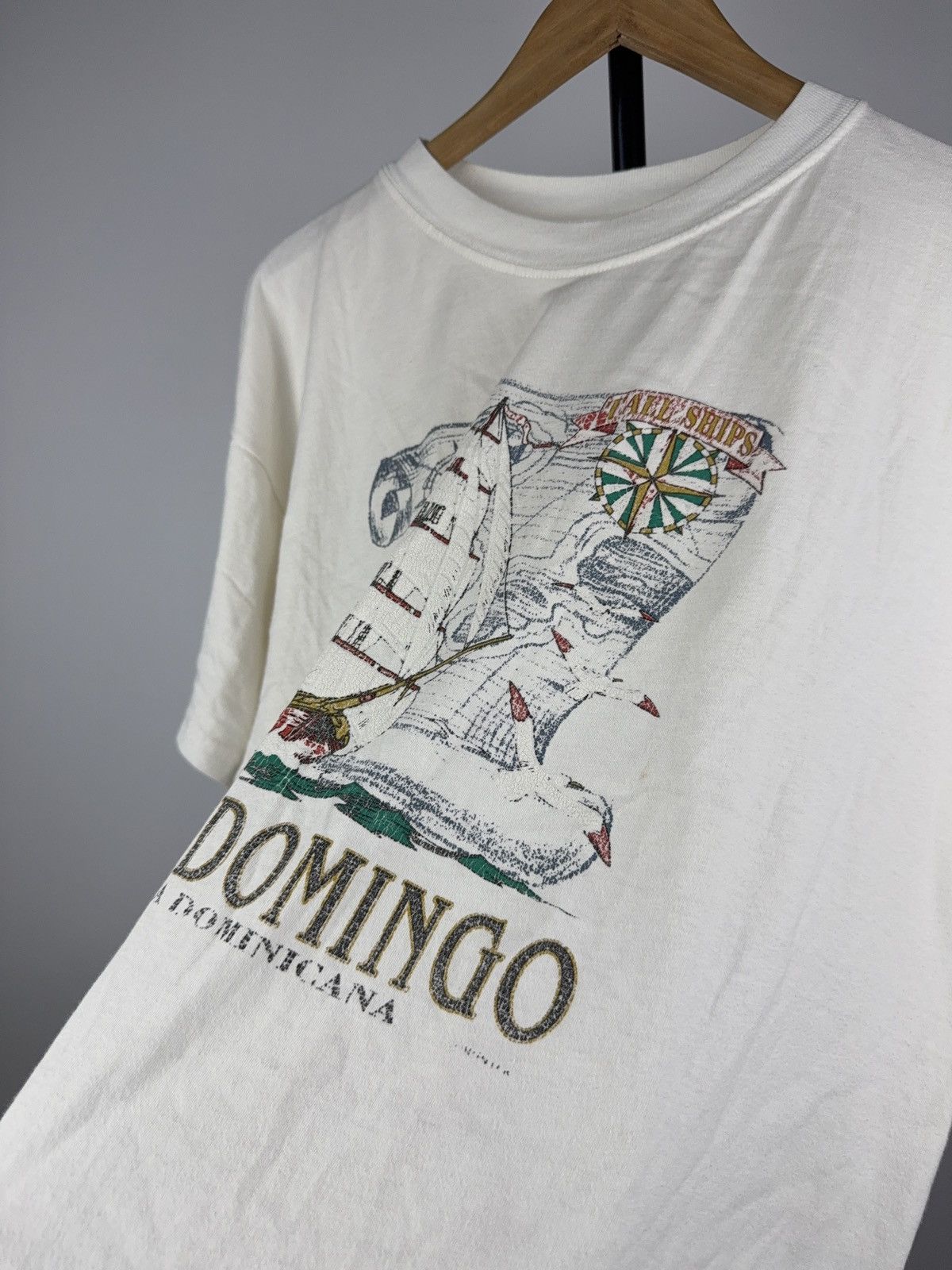 Vintage Vintage 90s Retro Logo Santo Domingo R. Dominicana T Shirt Size US XL / EU 56 / 4 - 6 Thumbnail