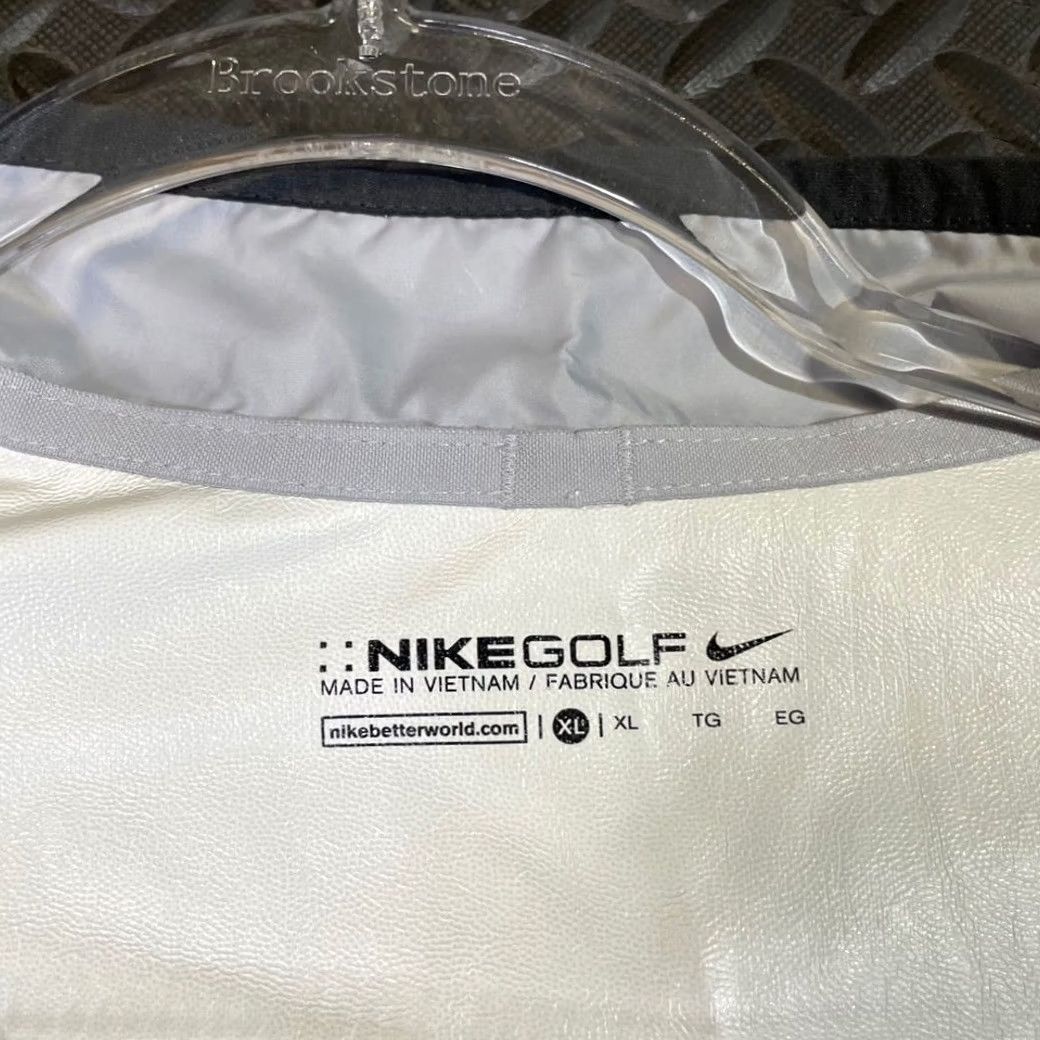 Nike Nike Golf Sea Island Light Gray Active Full Zip Light Weight Jacket Women's XL Gray Track Jacket Size XL / US 12-14 / IT 48-50 - 4 Thumbnail