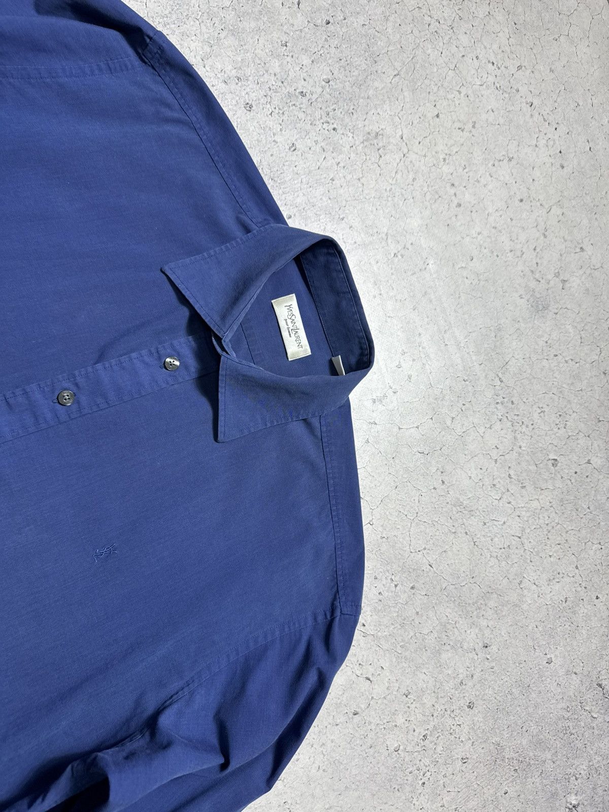 Yves Saint Laurent Yves Saint Laurent YSL Luxury Button Up Shirt Blue Size US L / EU 52-54 / 3 - 4 Thumbnail