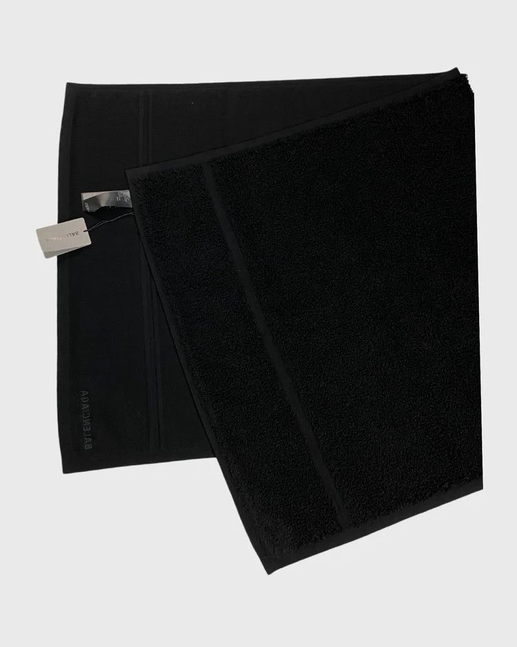 Balenciaga o1bcso1str1024 Size: OS / Wool Knit Towel in Black Size ONE SIZE - 2 Thumbnail
