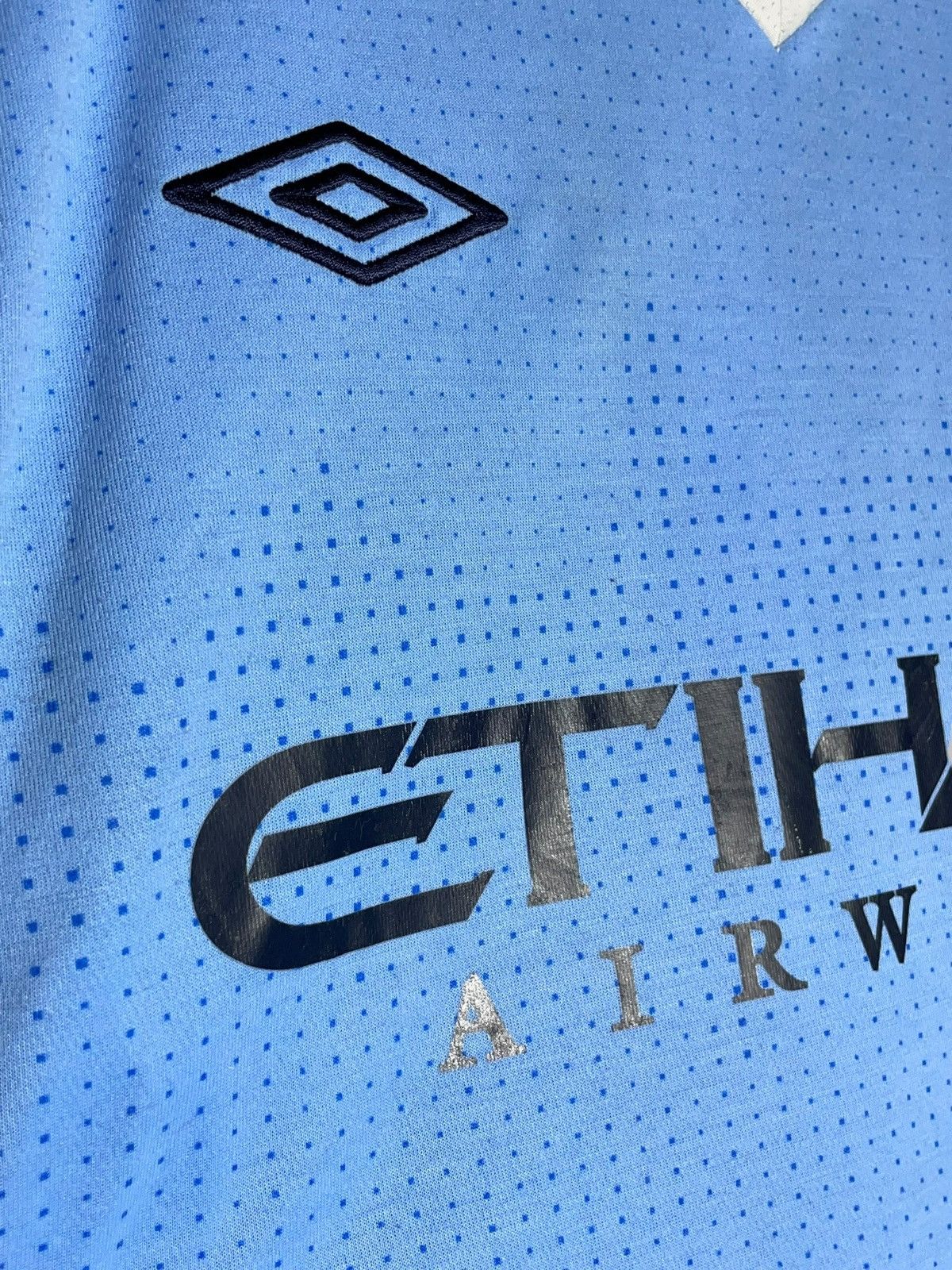 Umbro Manchester City Umbro 2011/12 Home Long Sleeve Soccer Jersey Size US S / EU 44-46 / 1 - 7 Thumbnail