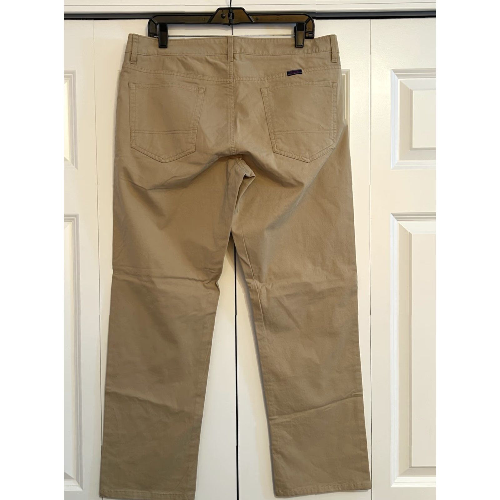 UNTUCKit UNTUCKit Pants Chino Mens 34x30 Beige Relaxed Fit Straight Flat Front 5-Pocket Canvas Cotton Elastane Beig e? Size US 34 / EU 50 - 2 Thumbnail
