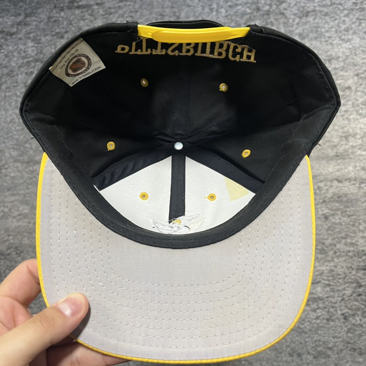 NHL Vintage 90s Pittsburgh Penguins Embroidered NHL Snapback Hat Size ONE SIZE - 5 Thumbnail