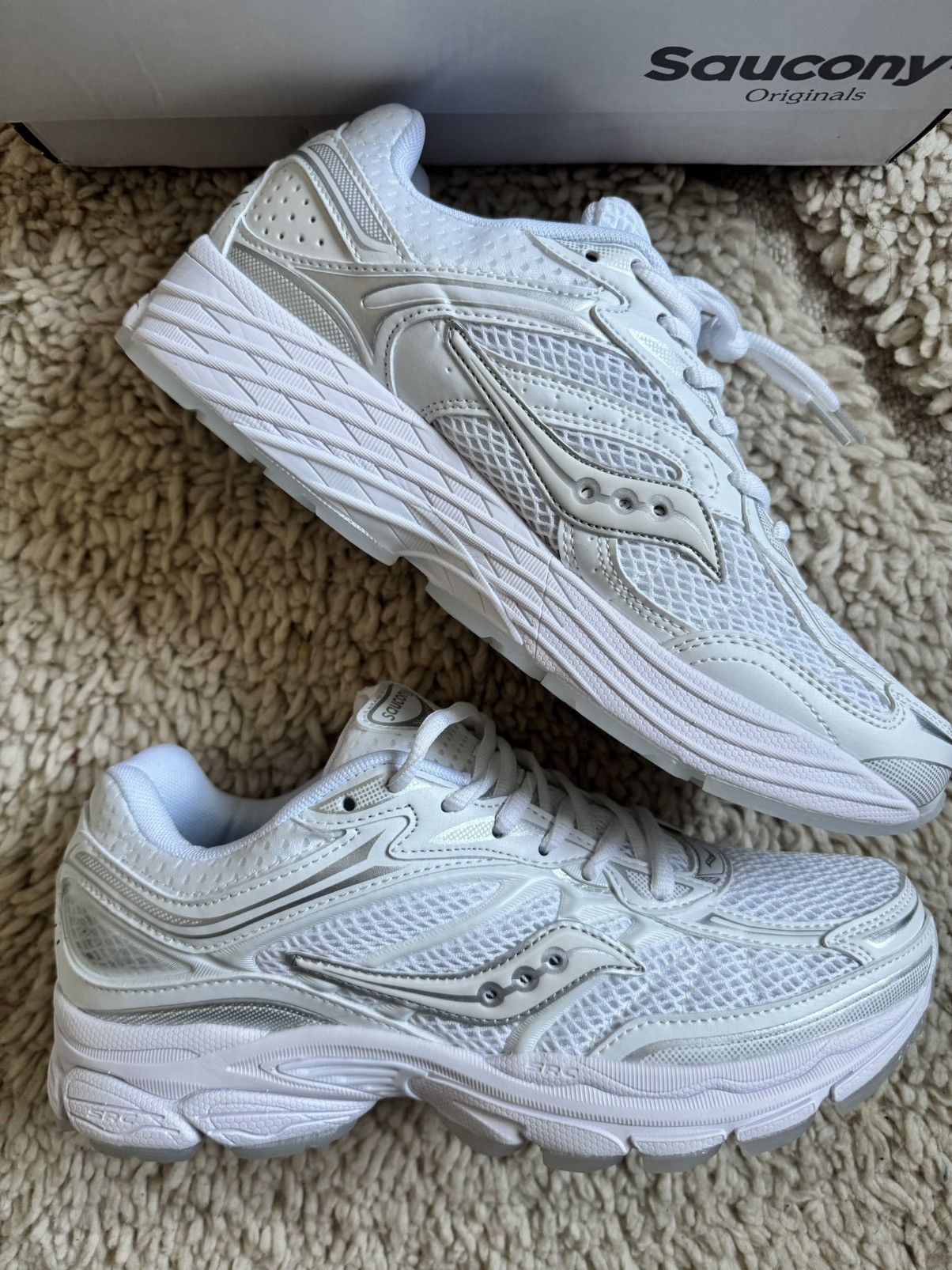 Saucony Saucony Omni 9 White/Blanche Size US 9 / EU 42 - 2 Thumbnail