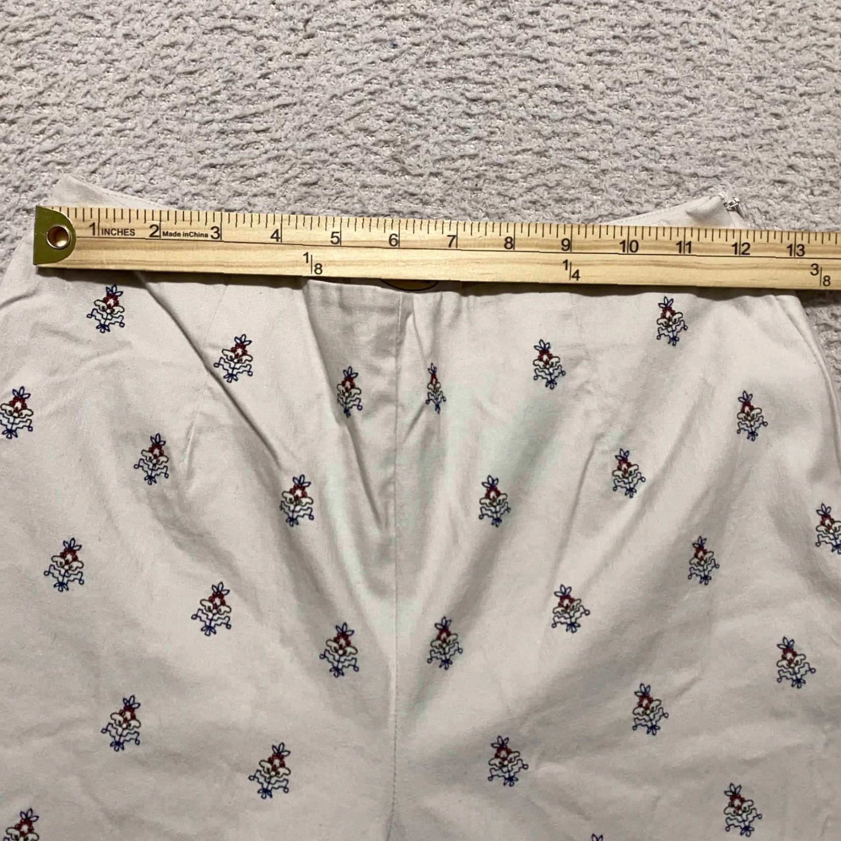 Talbots Talbots Womens Pants Beige Capris Geometric Petite 4P Flat Front Straight High Rise Cotton Spandex Casual Vintage No Size 42" / US 20 - 5 Thumbnail