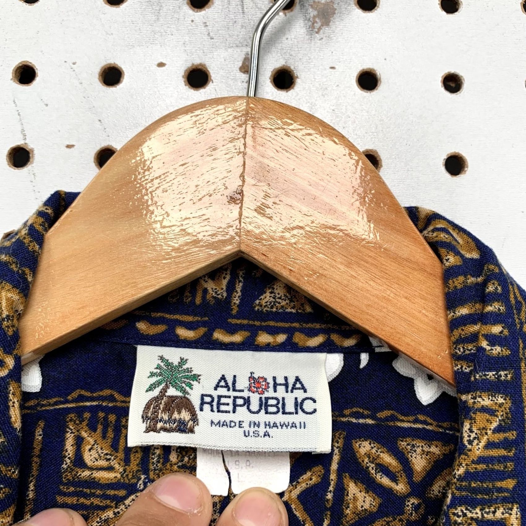 Vintage Aloha Republic Vintage Hawaiian Button Shirt Mens Large Floral Sea Turtle Shirt Size US L / EU 52-54 / 3 - 3 Thumbnail