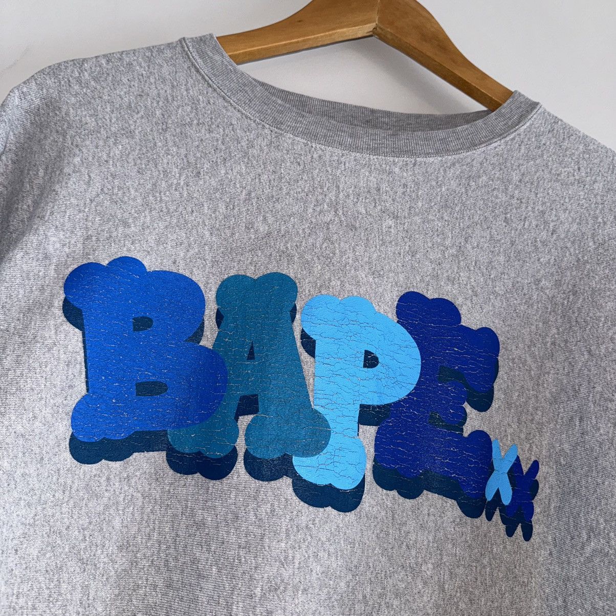 Bape × Kaws OG Bape x Kaws Spellout Chomper Crewneck Size US M / EU 48-50 / 2 - 3 Thumbnail