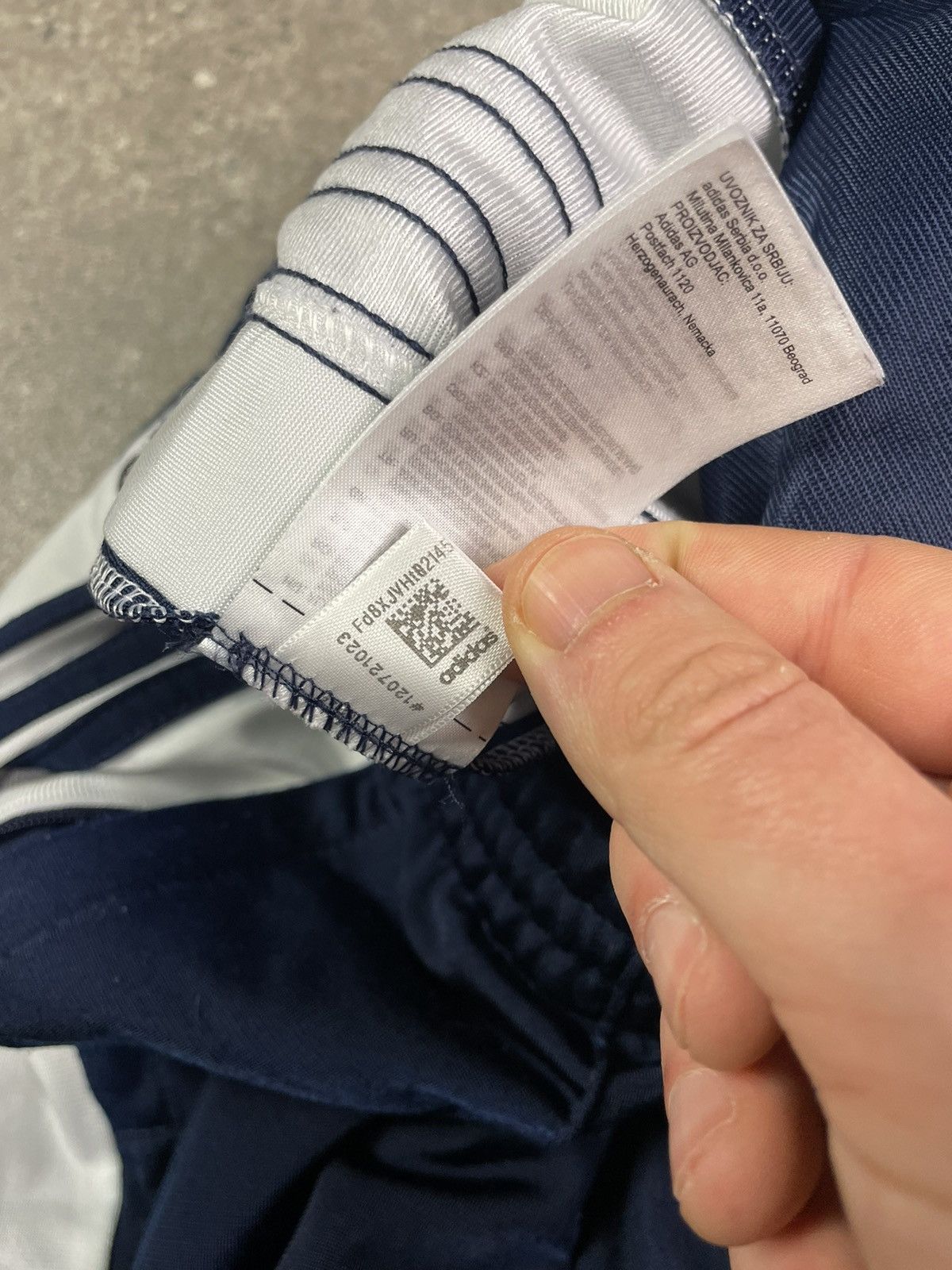Adidas VINTAGE ADIDAS BUTTONS PANTS RETRO Y2K THREE STRIPES Size US 32 / EU 48 - 6 Thumbnail