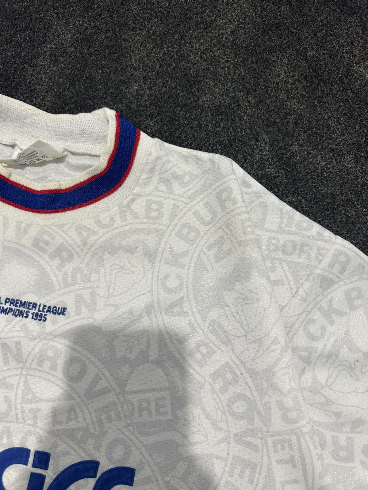 Asics ASICS 1995 Blackburn Rovers The F.A. Premier League Jersey Size US XL / EU 56 / 4 - 5 Thumbnail