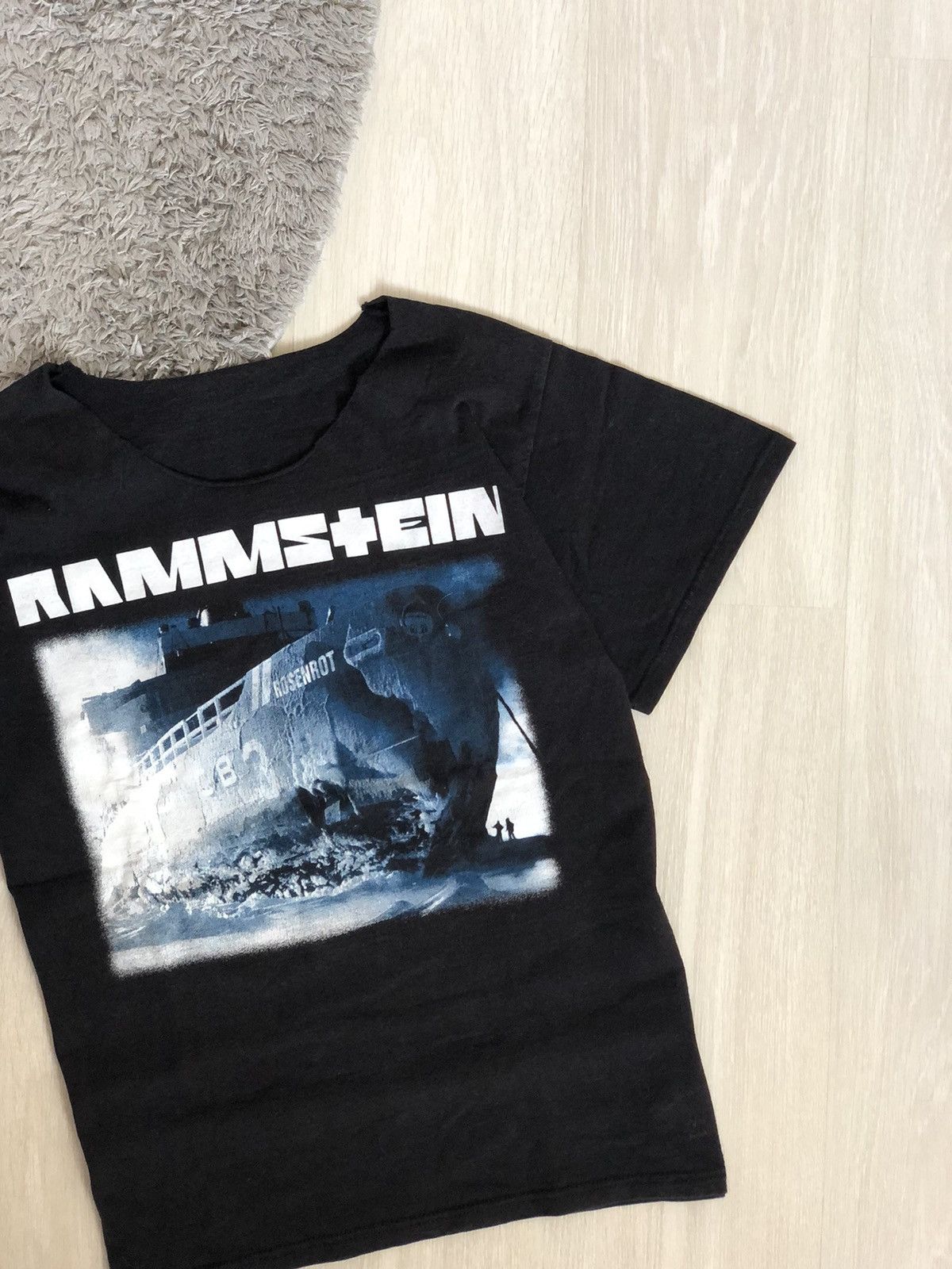 Band Tees × Vintage Vintage Rammstein Rosenrot Distressed T Shirt Size US M / EU 48-50 / 2 - 2 Thumbnail