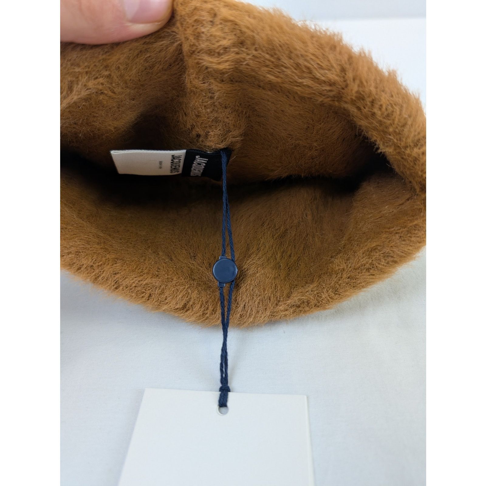 Jacquemus o1rshd1 Size: OS / LE Bonnet Neve Beanie Cap / Hat in Brown Size ONE SIZE - 6 Thumbnail