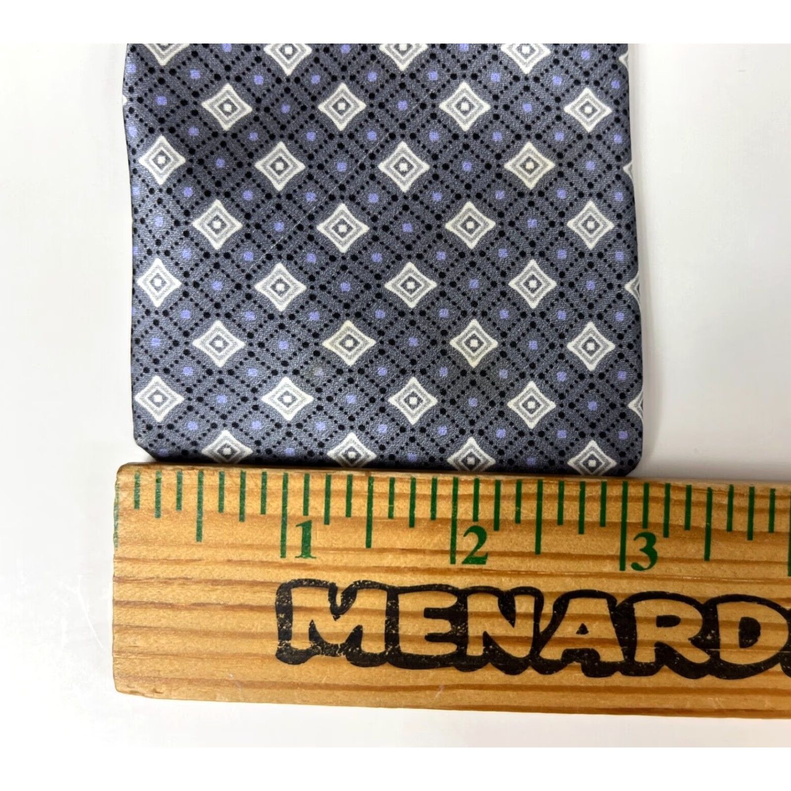 Vintage VINTAGE Men's Lario Luxury Silk Tie Geometric Hand Made in Italy Size ONE SIZE - 8 Thumbnail