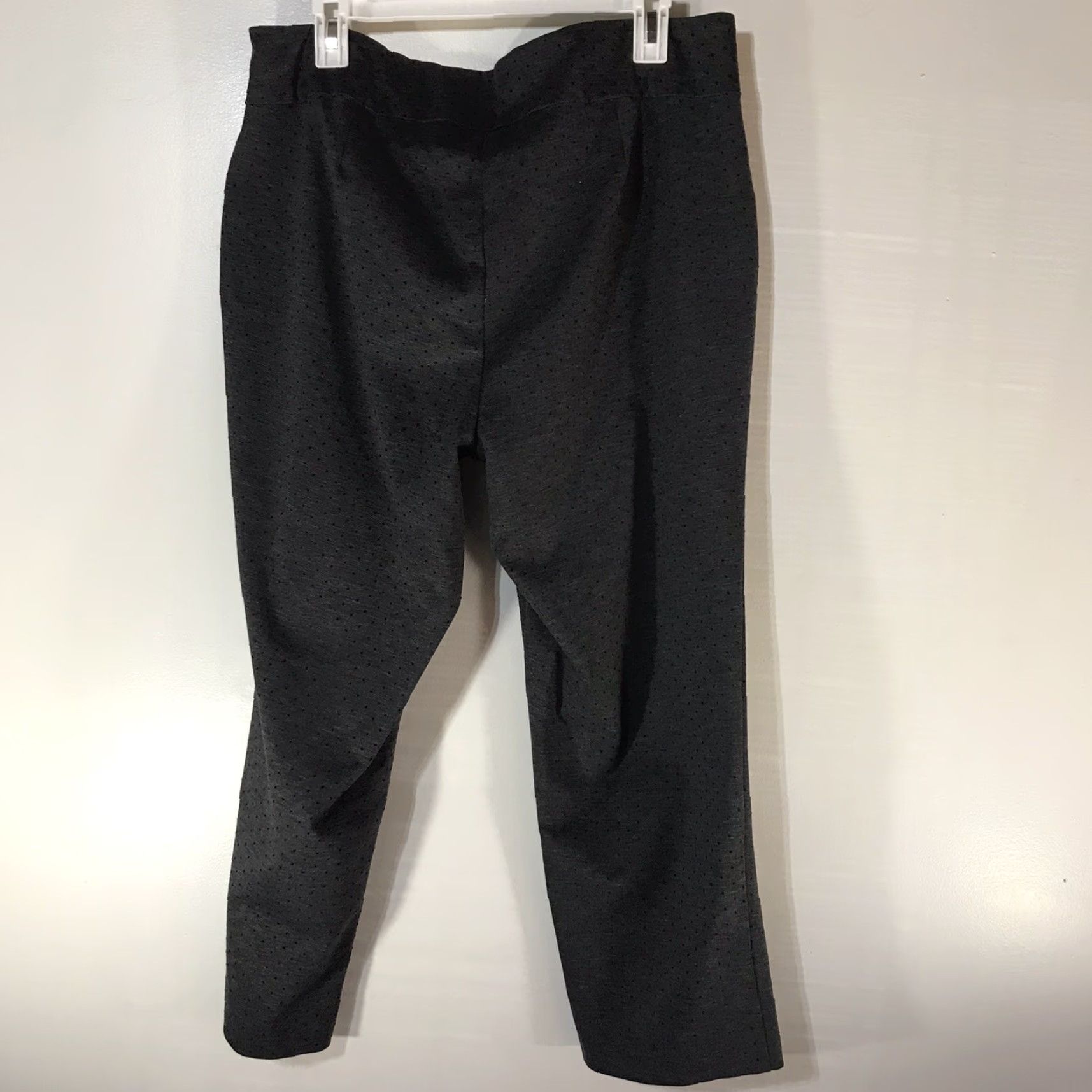 Vintage Dalia Gray Polka Dot Pull On Dress Pants Womens Size 16W Regular Stretch Lightweight Business Casual Size 38" / US 16 / IT 52 - 2 Thumbnail