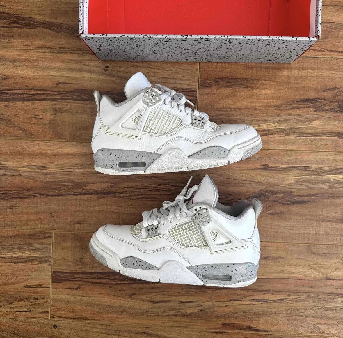 Jordan 4 retro white Oreo size 8
