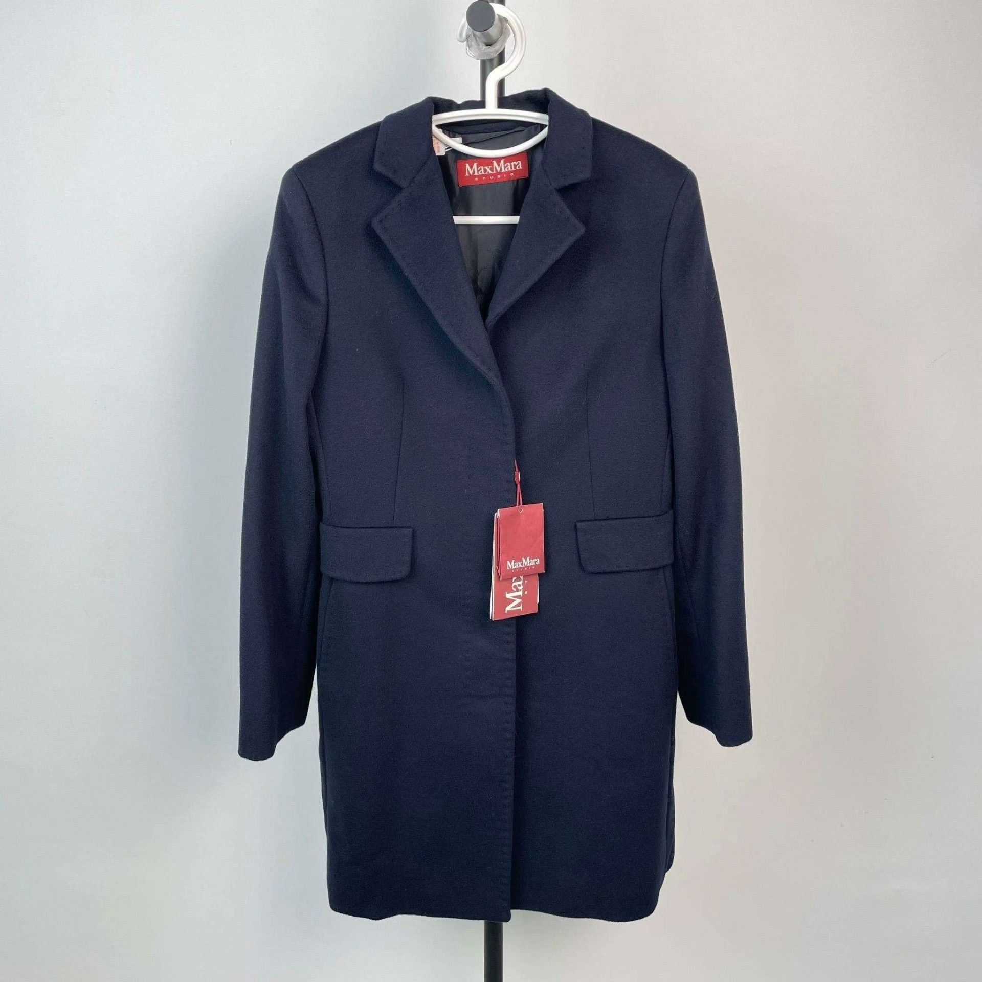 Max Mara Max Mara Long Blue Coat M Women Size M / US 6-8 / IT 42-44 - 1 Thumbnail