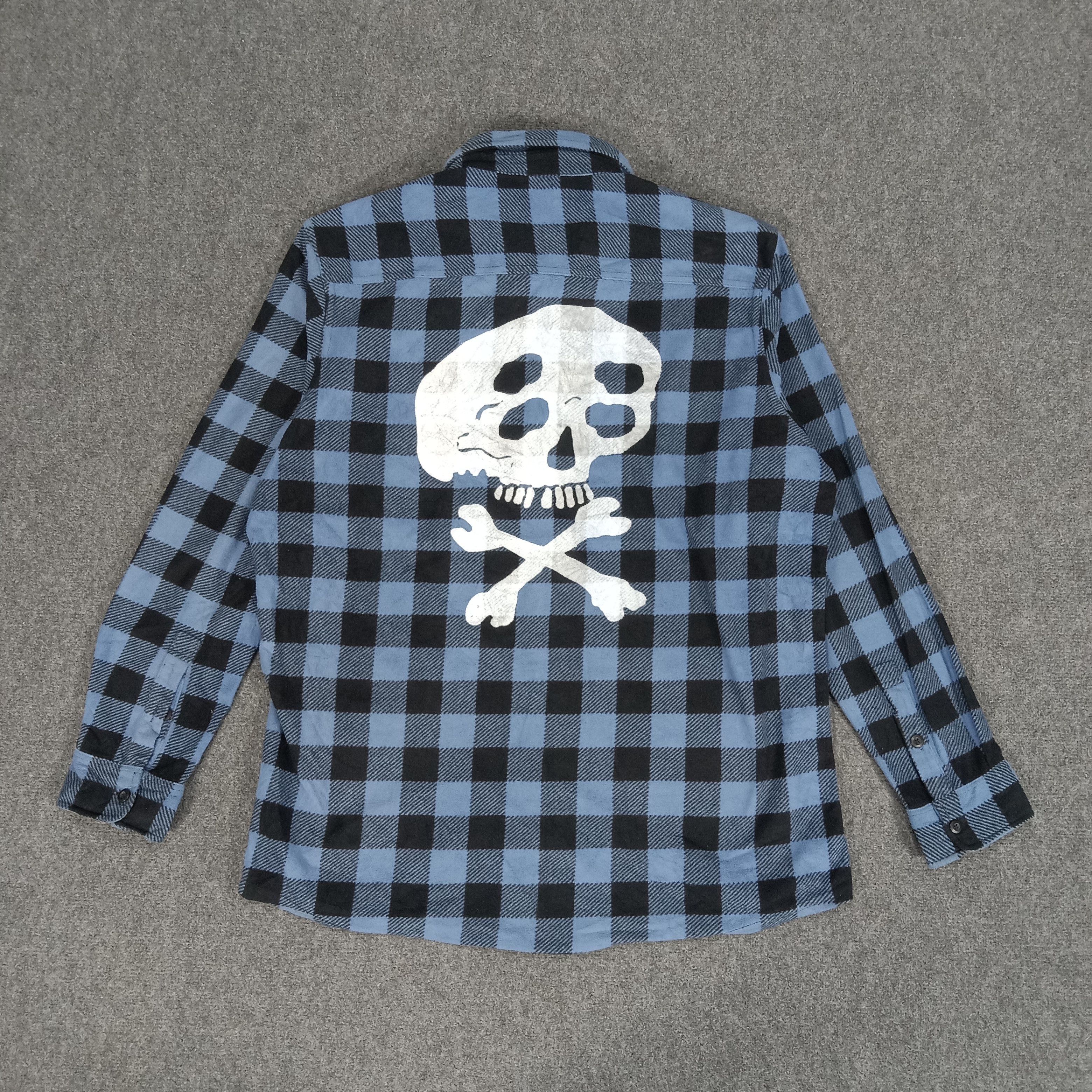 Japanese Brand × Vintage Uniqlo Japanese Skulls Custom Design Shirt Button Up Size US XL / EU 56 / 4 - 1 Thumbnail