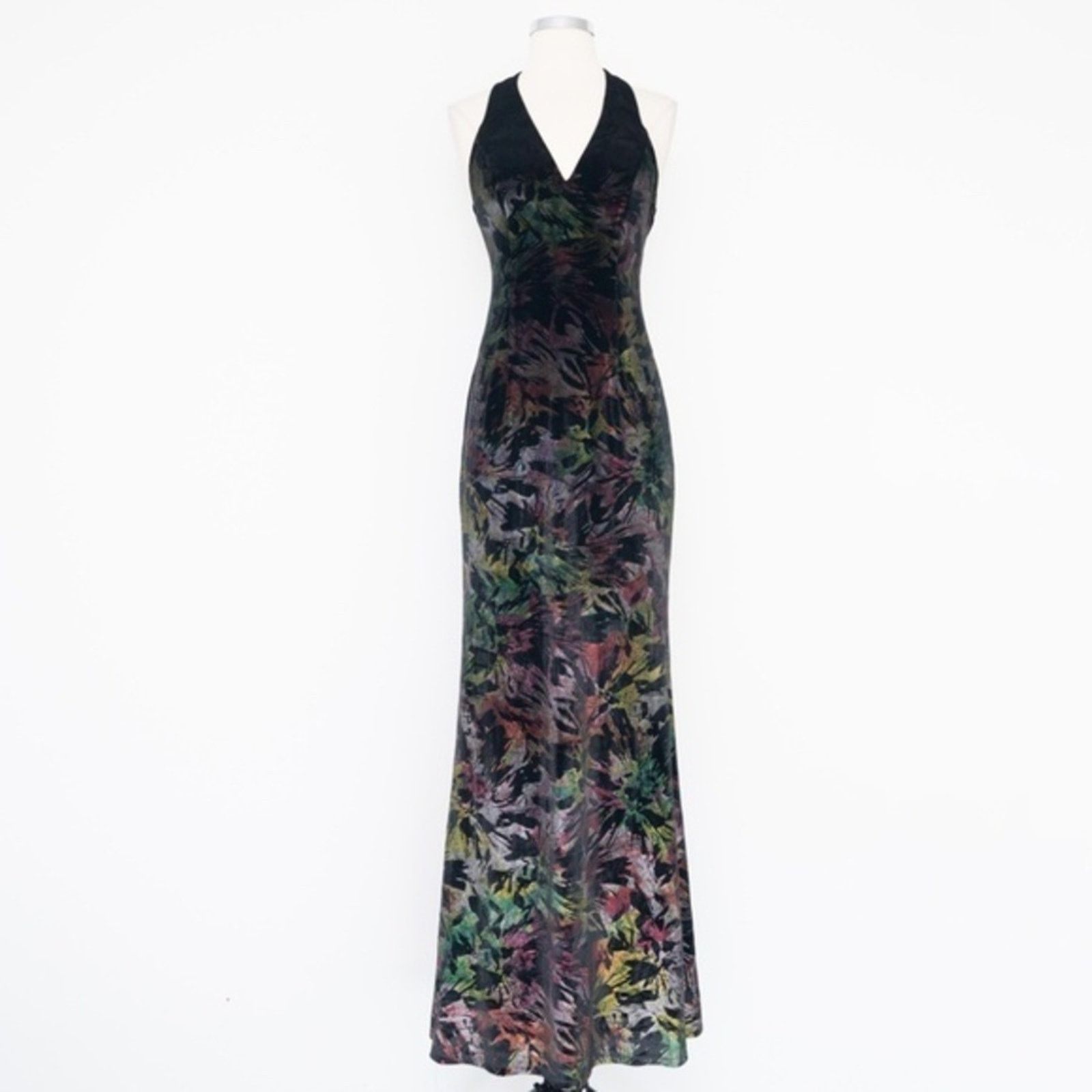 Dress the Population Dress The Population. Abstract Leaf Print Velvet gown. Size XS / US 0-2 / IT 36-38 - 1 Thumbnail