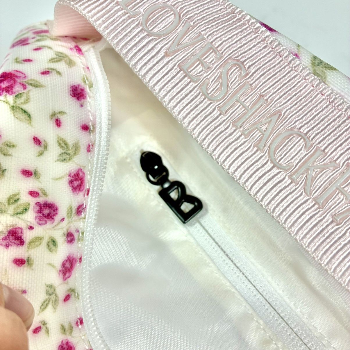 LoveShackFancy LoveShackFancy x Bogner Fire + Ice Belt Bag Pink Diamond NWT Size ONE SIZE - 10 Thumbnail