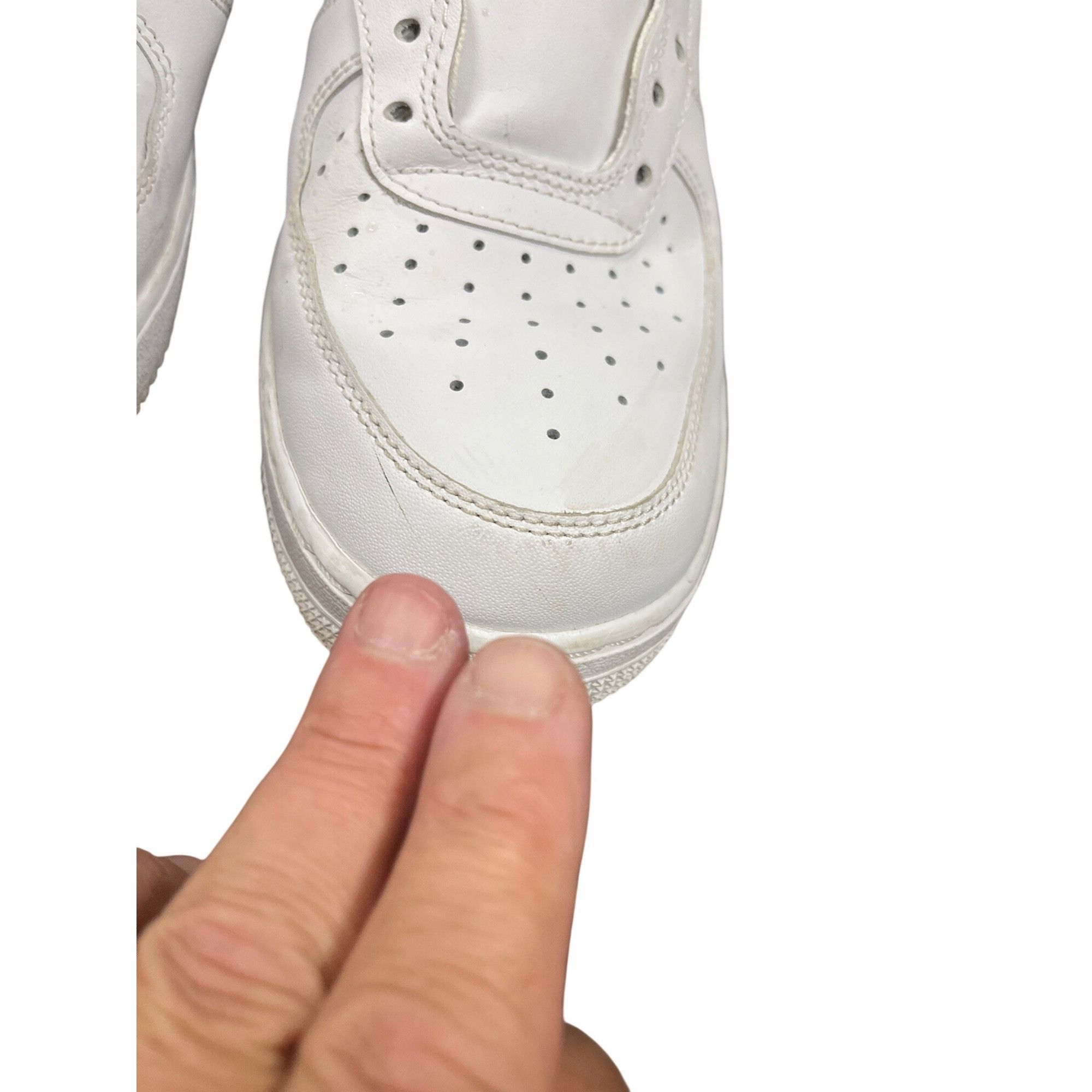 Nike Nike Air Force 1 mens white leather low top athletic sneaker Size US 9.5 / EU 42-43 - 11 Thumbnail