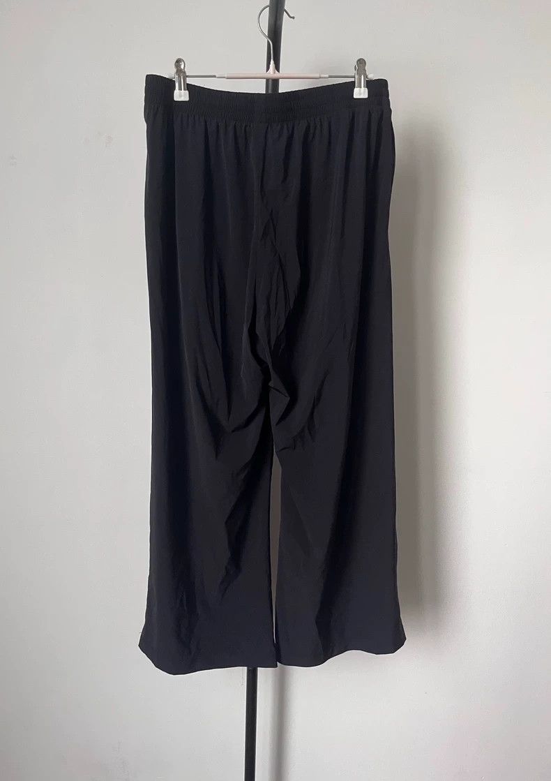 Other Balenciaga size M Reflective laser trousers Size US 27 - 2 Thumbnail