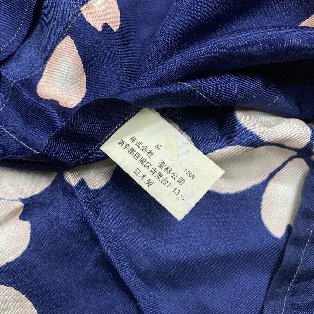 Japanese Brand pure blue arigato flower hawaiian silk shirt Size US M / EU 48-50 / 2 - 7 Thumbnail