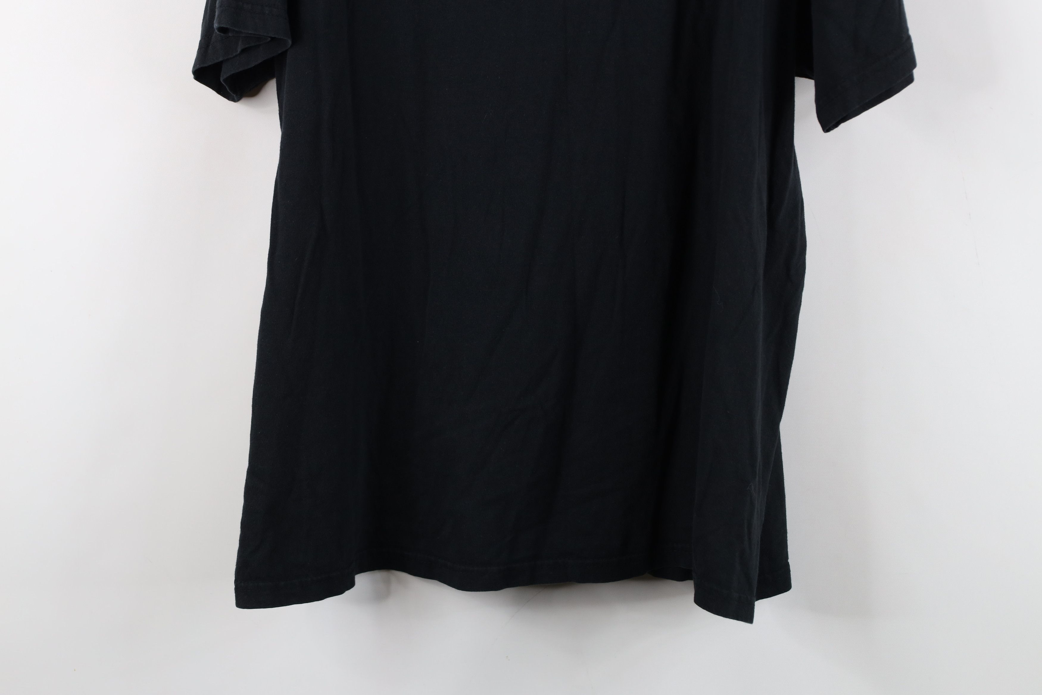 Vintage Vintage Y2K Assassins Creed IV Black Flag Video Game T-Shirt Size US XL / EU 56 / 4 - 13 Thumbnail