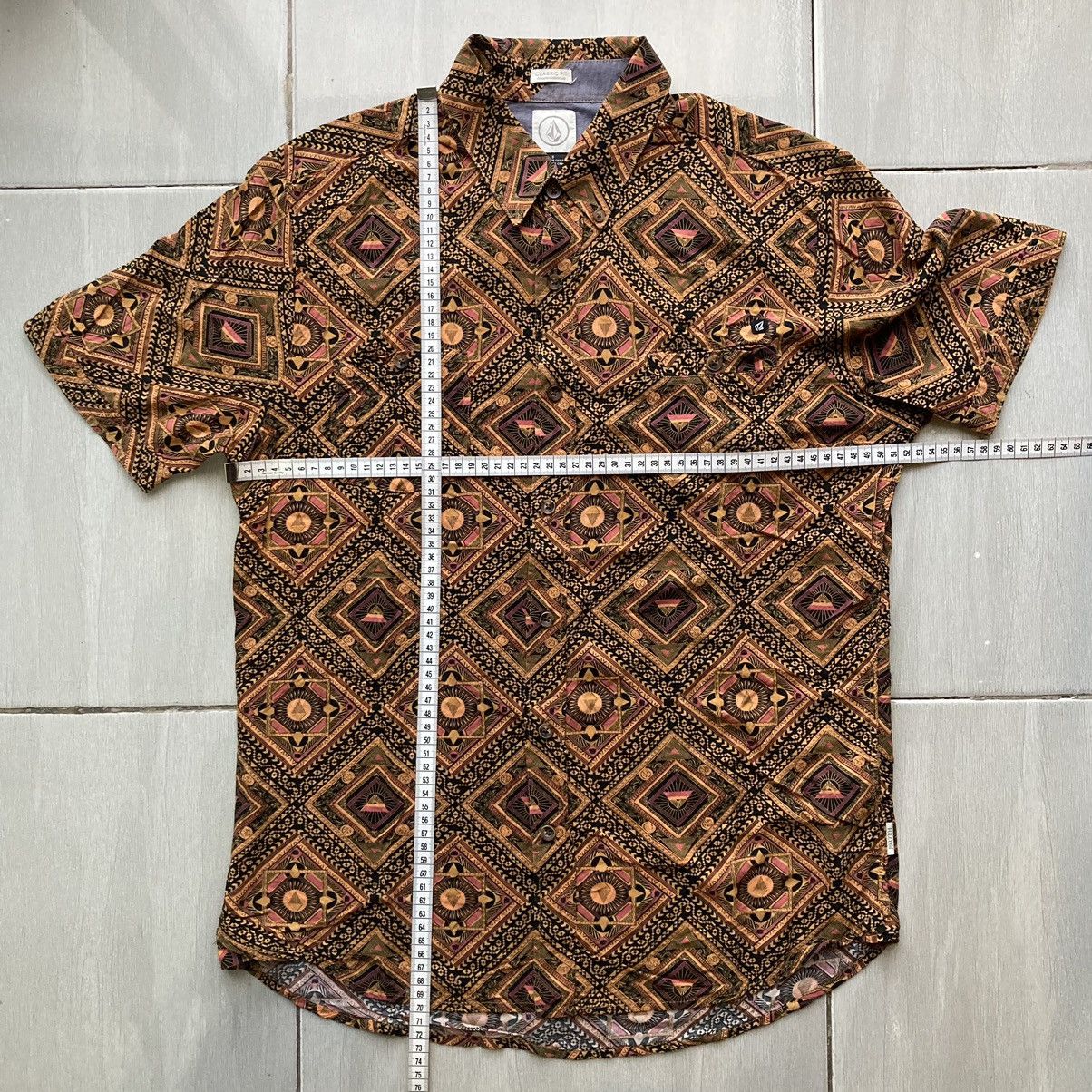 Volcom Volcom Stone Graphic Triangle Print Traditional Batik Style Size US S / EU 44-46 / 1 - 24 Thumbnail